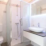 Dora Apartmán *